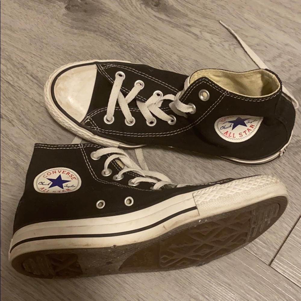 Black converse